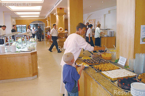Alex Beach Hotel 18
